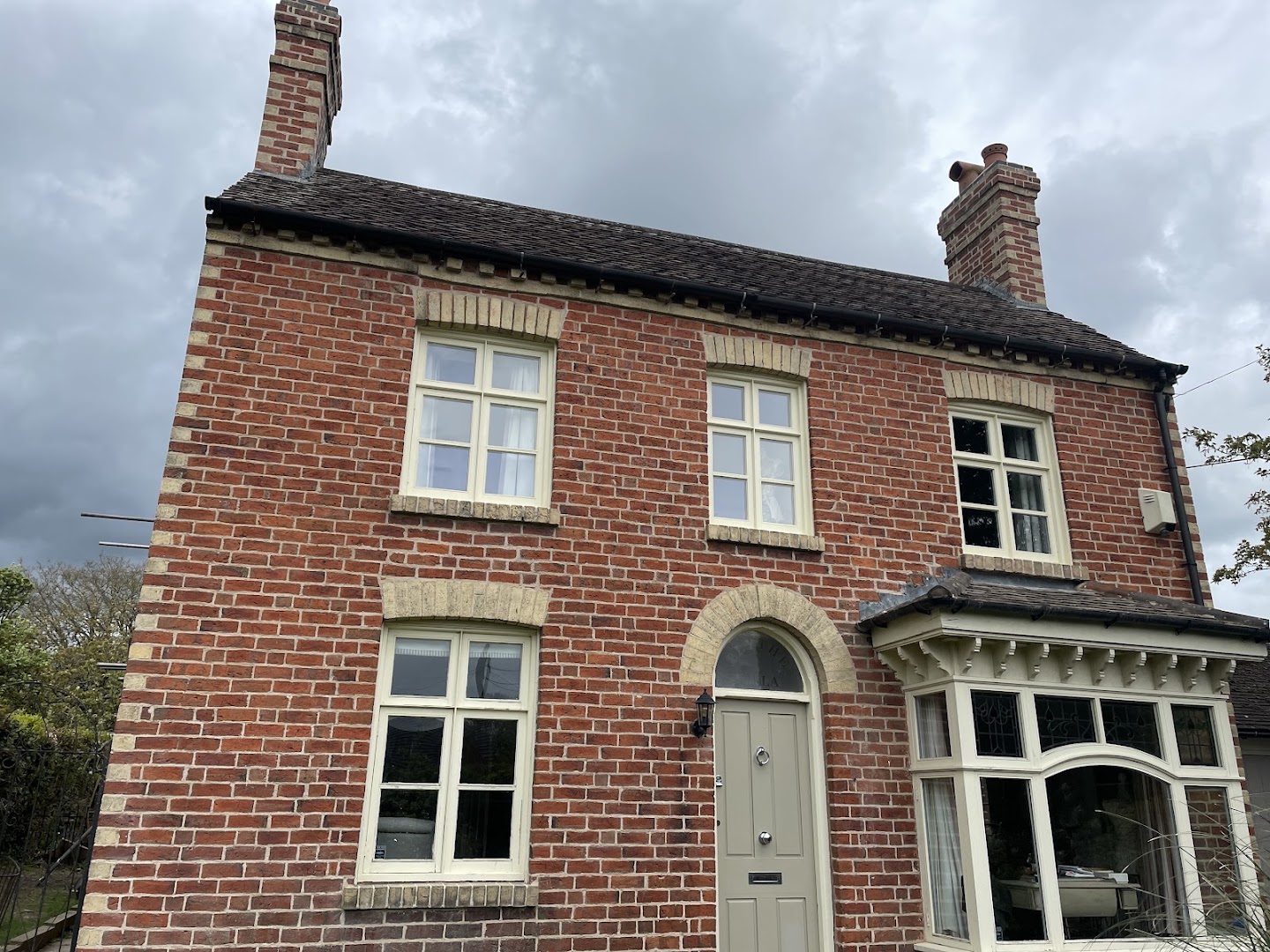 L Metcalf plastering · Photos 11