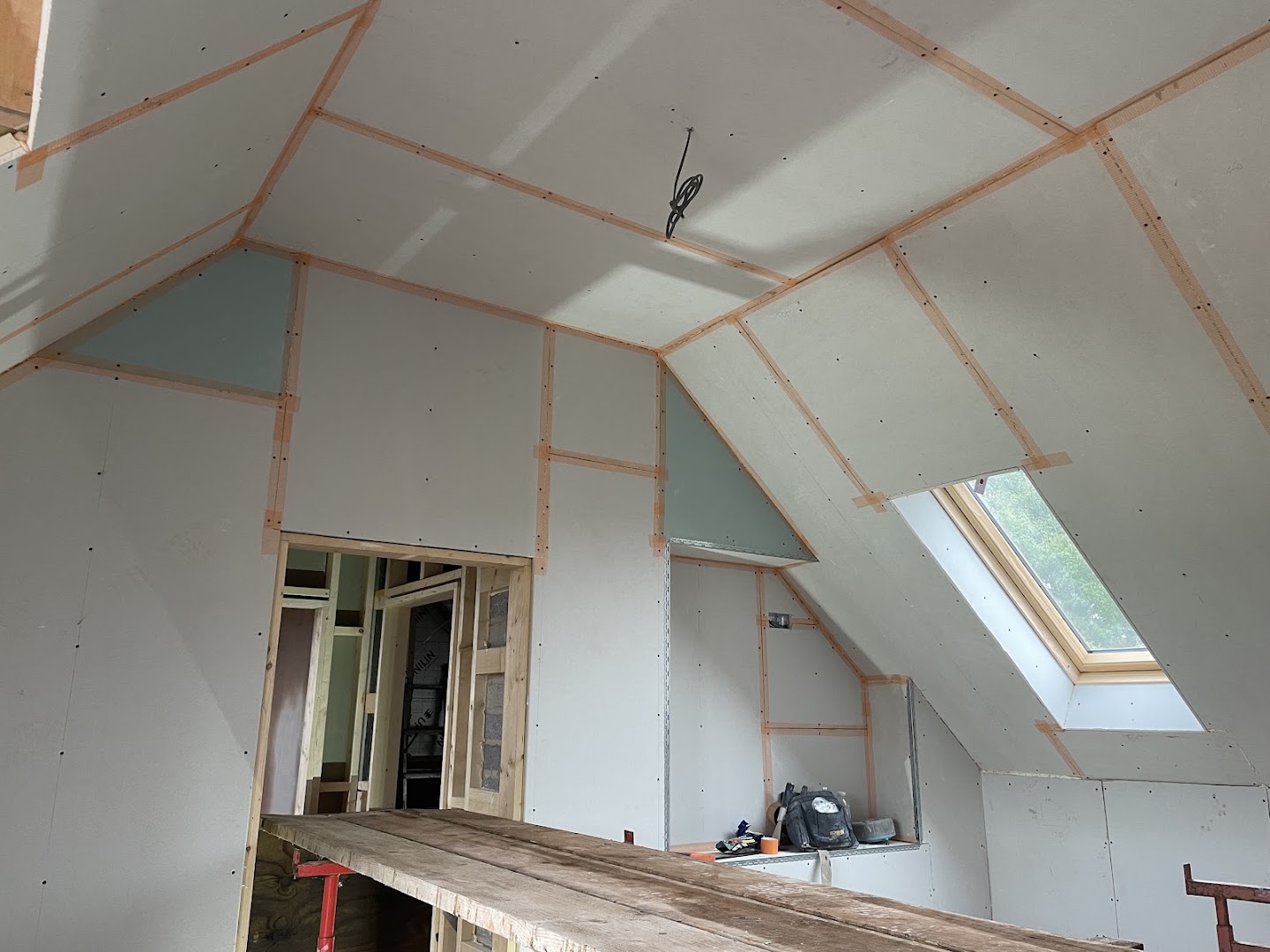 L Metcalf plastering · Photos 9